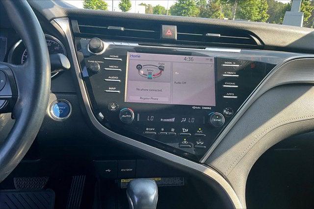 2020 Toyota Camry SE Hybrid