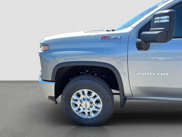 2026 Chevrolet Silverado 3500HD Crew Cab, Standard Bed, LT, 4WD