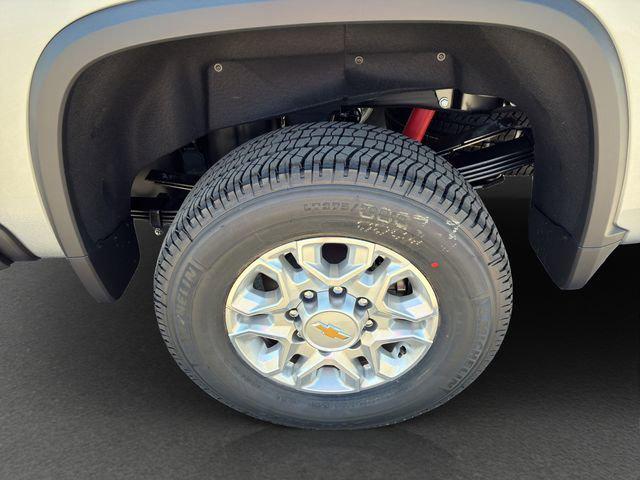 2026 Chevrolet Silverado 3500HD Crew Cab, Standard Bed, LT, 4WD