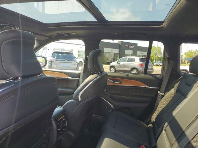2023 Jeep Grand Cherokee Summit Reserve