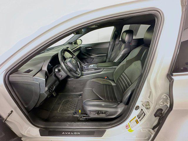 2019 Toyota Avalon Touring