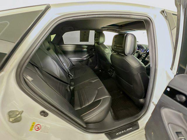 2019 Toyota Avalon Touring