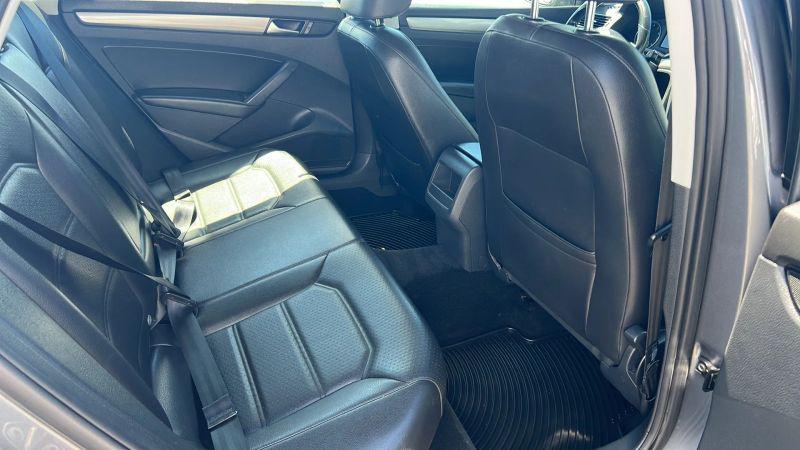 2014 Volkswagen Passat 1.8T Wolfsburg Edition