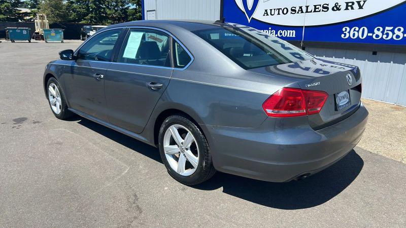 2014 Volkswagen Passat 1.8T Wolfsburg Edition