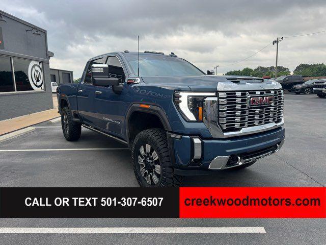 2024 GMC Sierra 2500HD 4WD Crew Cab Standard Bed Denali