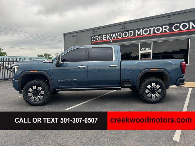 2024 GMC Sierra 2500HD 4WD Crew Cab Standard Bed Denali