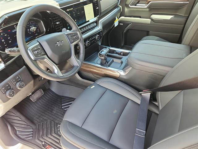 2026 Chevrolet Silverado 1500 4WD Crew Cab Short Bed RST