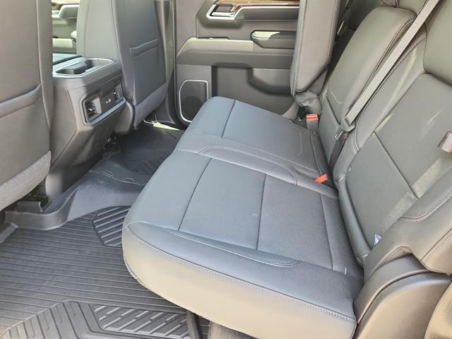 2026 Chevrolet Silverado 1500 4WD Crew Cab Short Bed RST