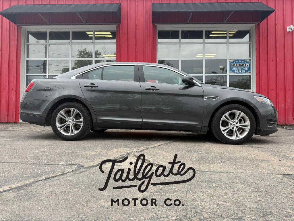 2018 Ford Taurus SEL FWD's photo