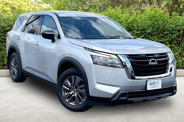 2023 Nissan Pathfinder S 4WD