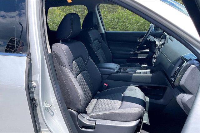2023 Nissan Pathfinder S 4WD