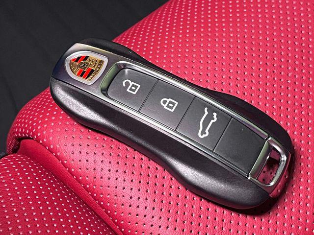2026 Porsche Cayenne Unknown