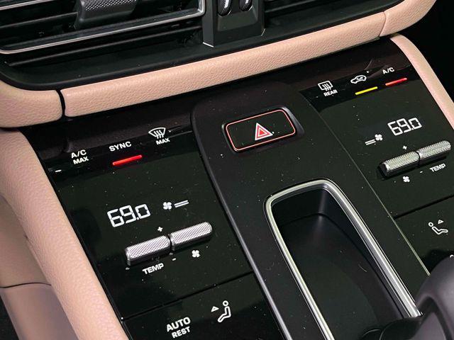 2026 Porsche Macan Unknown