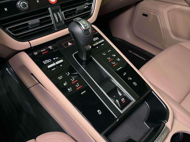 2026 Porsche Macan Unknown