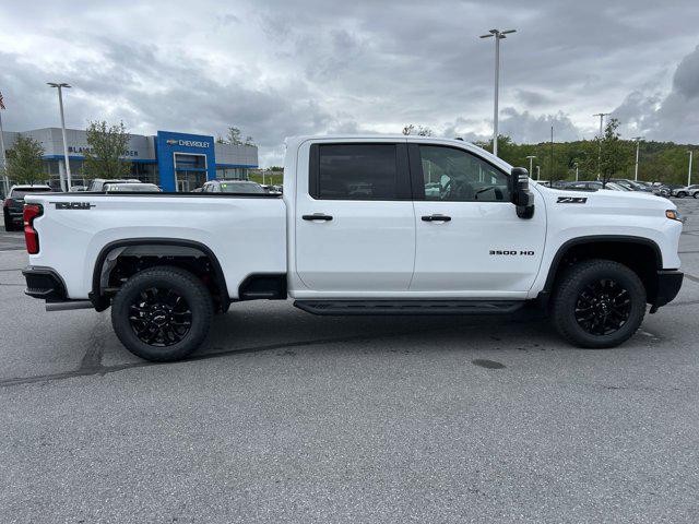 2026 Chevrolet Silverado 3500HD Crew Cab, Standard Bed, LT, 4WD