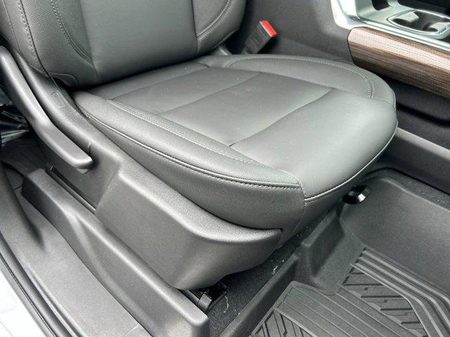 2026 Chevrolet Silverado 3500HD Crew Cab, Standard Bed, LT, 4WD