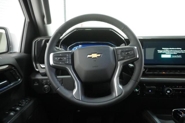 2026 Chevrolet Silverado 1500 4WD Crew Cab Standard Bed LT