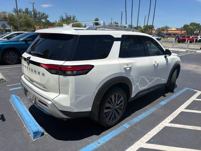 2024 Nissan Pathfinder SL FWD