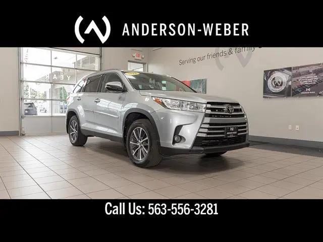 2019 Toyota Highlander XLE for sale in Dubuque, IA