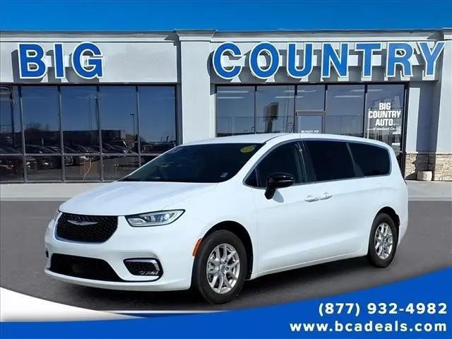 2024 Chrysler Pacifica Touring L for sale in Columbus, NE