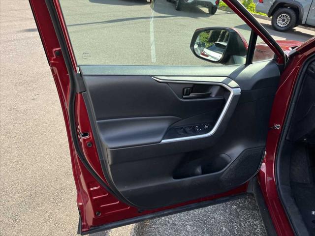 2021 Toyota RAV4 Hybrid Hybrid LE