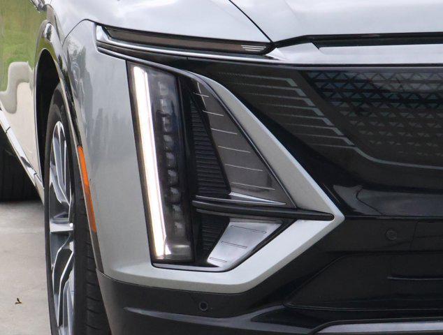 2024 Cadillac iQ Sport w/1SF