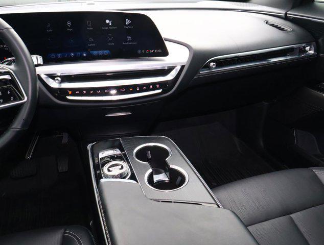 2024 Cadillac iQ Sport w/1SF