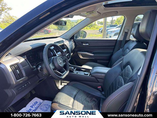 2024 Nissan Pathfinder Platinum 4WD