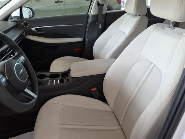 2025 Hyundai Sonata SE