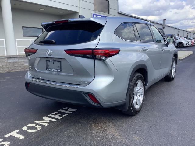 2022 Toyota Highlander LE