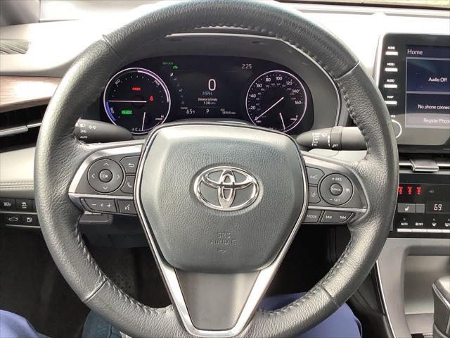 2022 Toyota Avalon XLE Hybrid