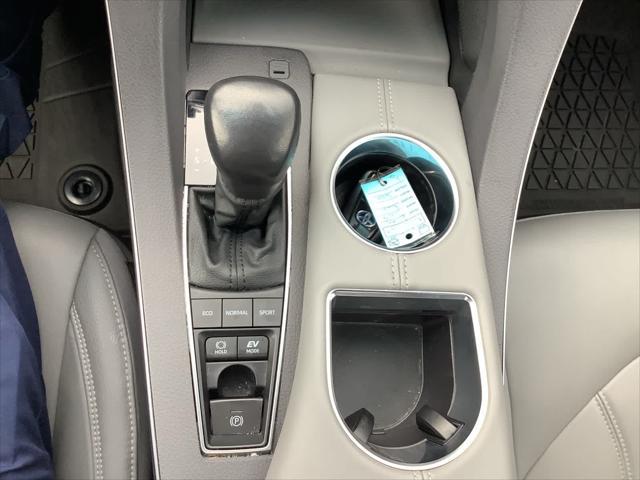 2022 Toyota Avalon XLE Hybrid