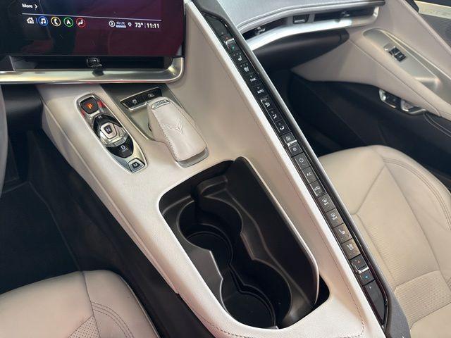 2022 Chevrolet Corvette Stingray RWD Convertible 2LT