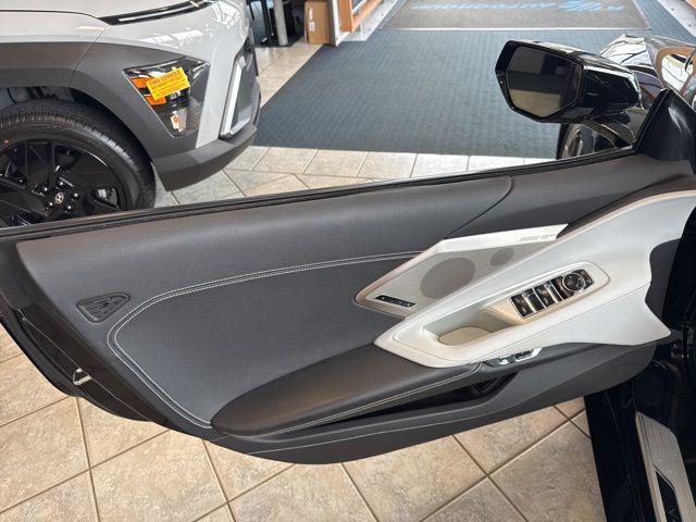 2022 Chevrolet Corvette Stingray RWD Convertible 2LT