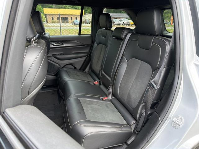 2025 Jeep Grand Cherokee Altitude 4x4