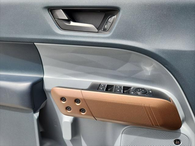 2023 Ford Maverick Lariat