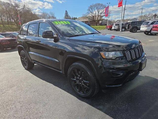 2022 Jeep Grand Cherokee Laredo X 4x4 for sale in Hamburg, PA