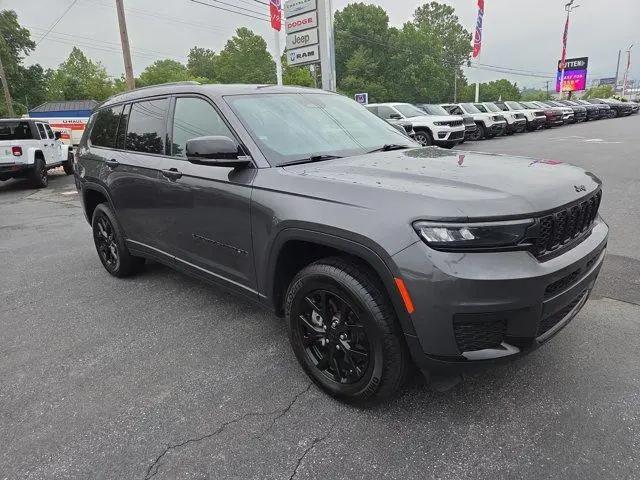 2024 Jeep Grand Cherokee L Altitude 4x4 for sale in Hamburg, PA
