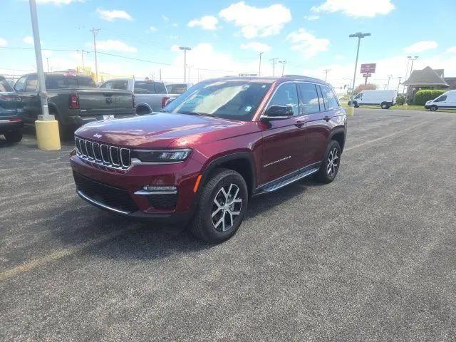 2024 Jeep Grand Cherokee Limited 4x4 for sale in Davenport, IA