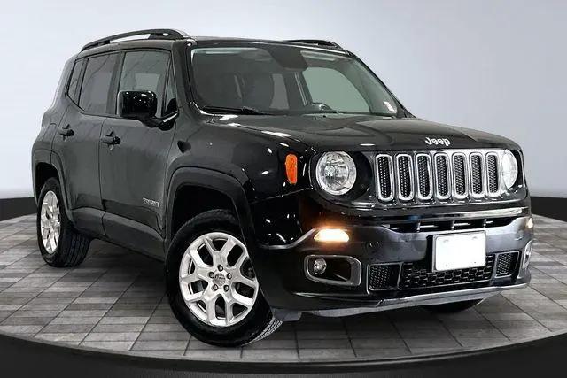 2017 Jeep Renegade Latitude 4x4 for sale in Roanoke, IN