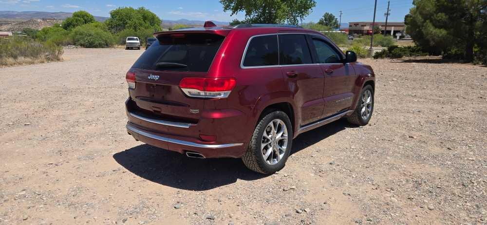 2020 Jeep Grand Cherokee Summit
