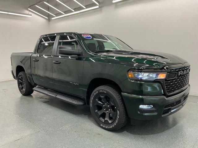 2026 Ram 1500 Express Crew Cab 4x4 5'7" Box