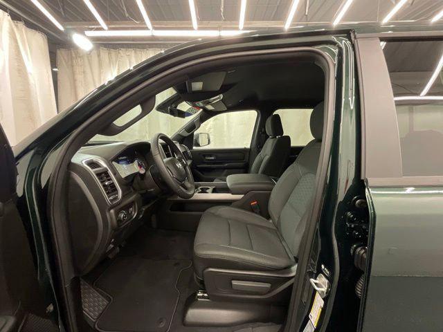 2026 Ram 1500 Express Crew Cab 4x4 5'7" Box