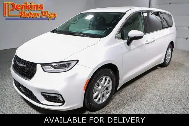 2023 Chrysler Pacifica Touring L for sale in Paducah, KY