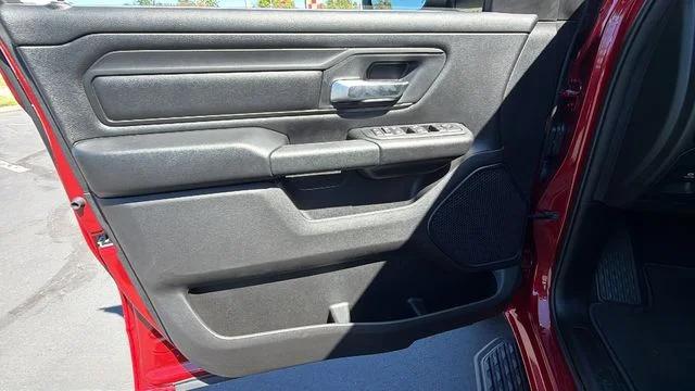 2026 Ram 1500 Express Crew Cab 4x4 57 Box