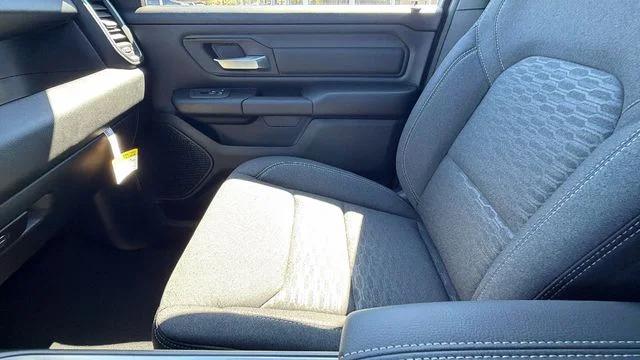 2026 Ram 1500 Express Crew Cab 4x4 57 Box