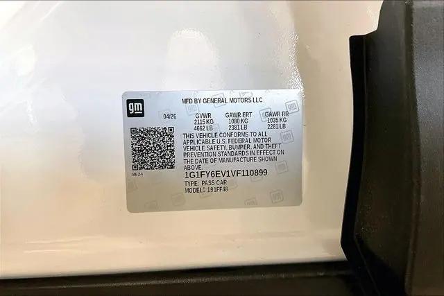 2027 Chevrolet Bolt LT FWD