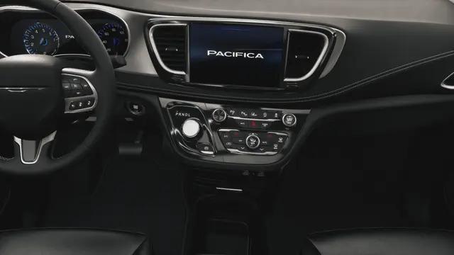2027 Chrysler Pacifica Select