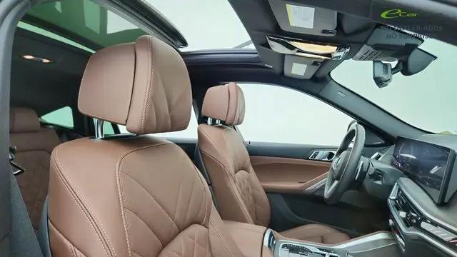 2025 BMW X6 M60i