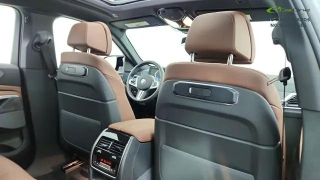 2025 BMW X6 M60i